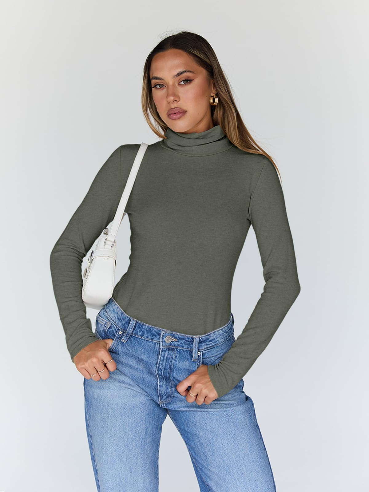 Trendy Queen Women's Turtleneck Long Sleeve Shirts Fall Fashion Basic Thermal Underwear Tops Winter Clothes 2024