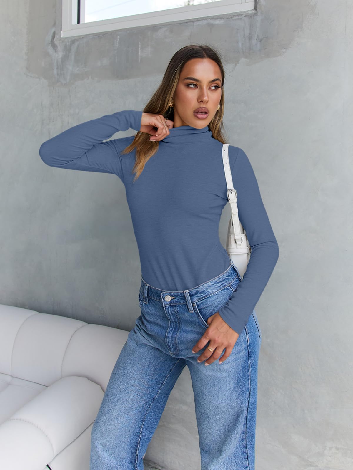 Trendy Queen Women's Turtleneck Long Sleeve Shirts Fall Fashion Basic Thermal Underwear Tops Winter Clothes 2024