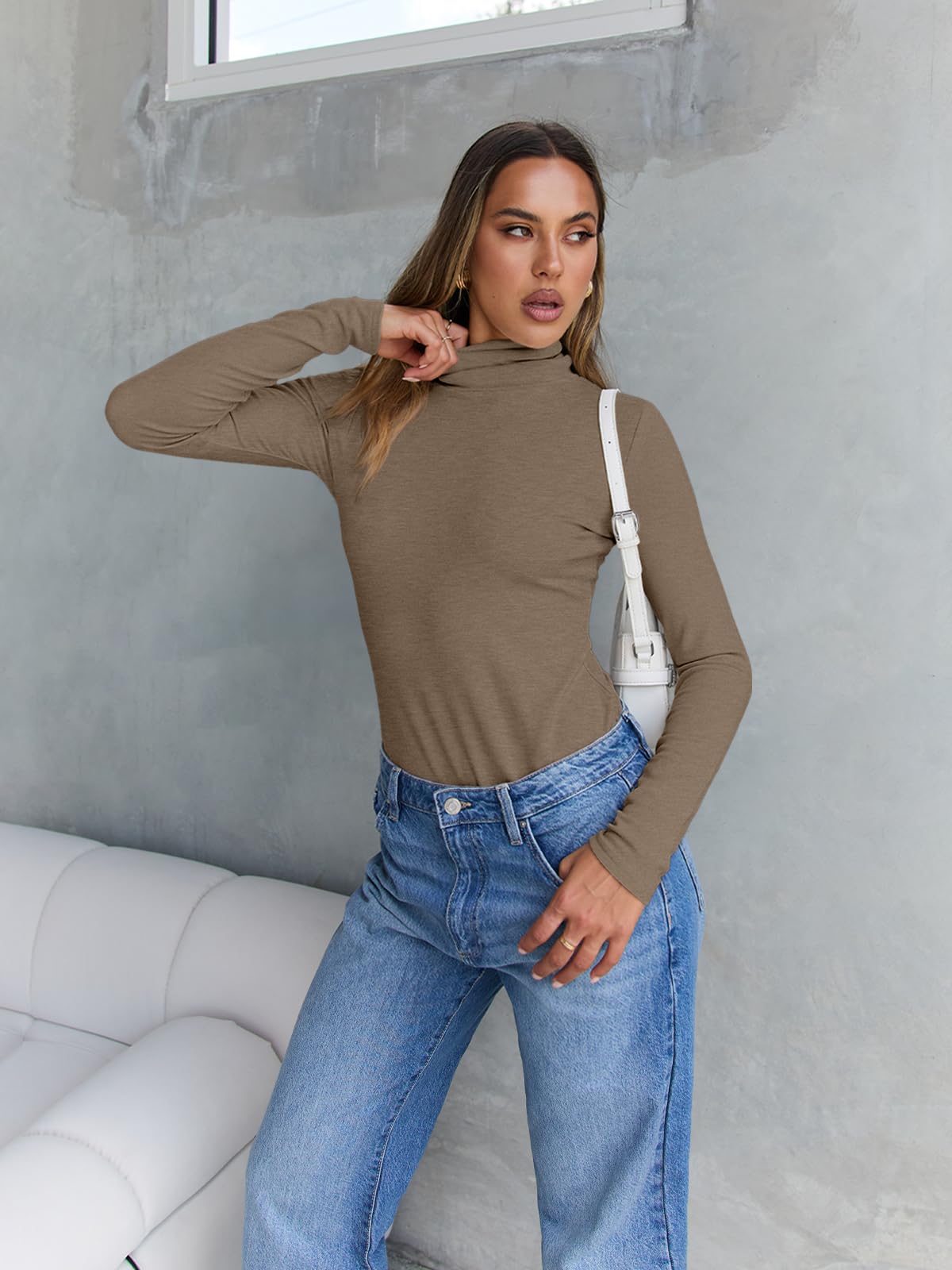 Trendy Queen Women's Turtleneck Long Sleeve Shirts Fall Fashion Basic Thermal Underwear Tops Winter Clothes 2024