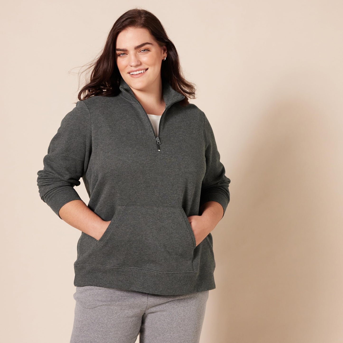 Amazon Essentials Women's Long-Sleeve Fleece Quarter-Zip Top (Available in Plus Size)