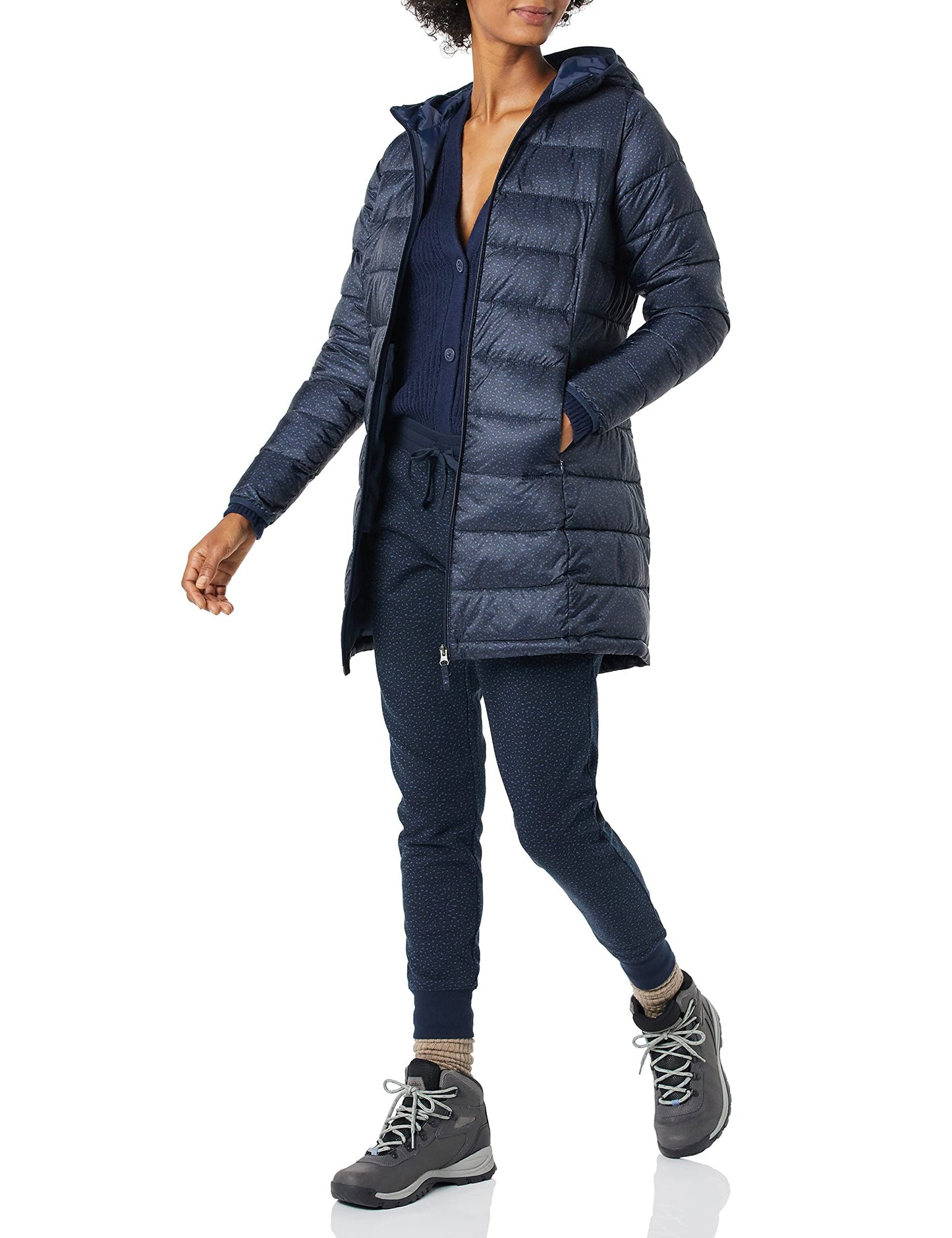 Amazon Essentials Women's Lightweight Water-Resistant Hooded Puffer Coat (Available in Plus Size)