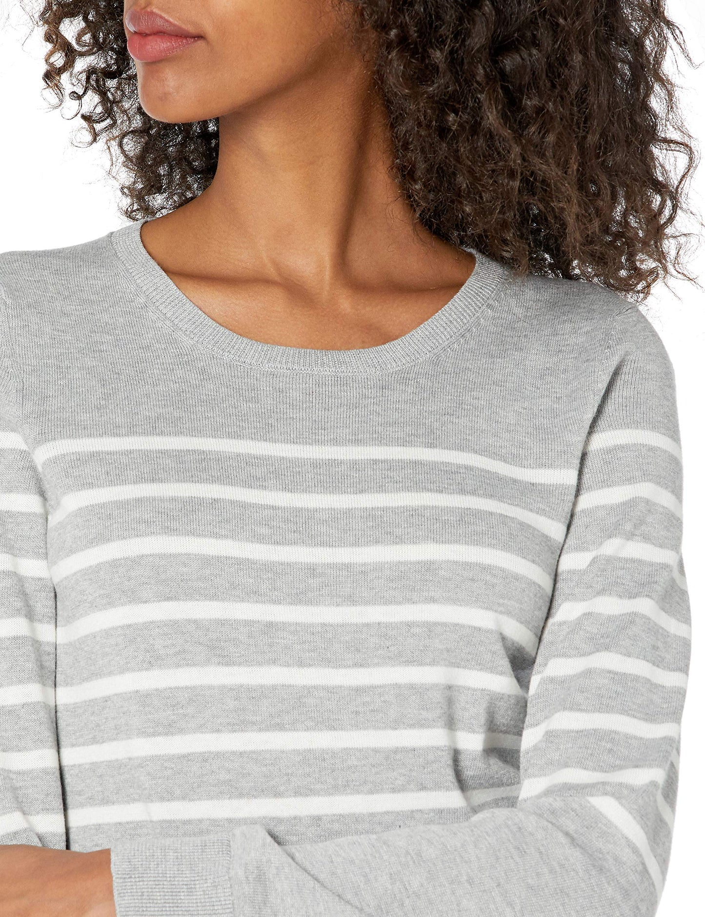 Amazon Essentials Women's Long-Sleeve Lightweight Crewneck Sweater (Available in Plus Size)